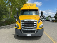2019 FREIGHTLINER T12664ST;Heavy Duty Trucks - CONVENTIONAL W/O SLEEPER Penske Location 632 BELGRAVE... (image 1)