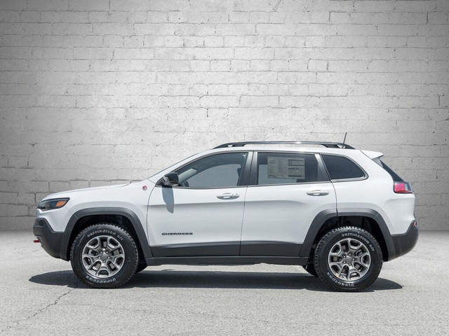  2022 Jeep Cherokee TRAILHAWK | V6 | SUN & SOUND | NAVIGATION in Cars & Trucks in Woodstock - Image 3