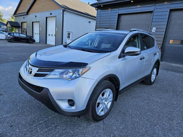 2013 Toyota RAV4 LE in Cars & Trucks in Québec City
