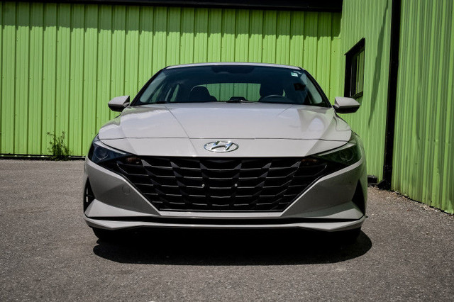 2022 Hyundai Elantra Essential IVT • HEATED SEATS • LANE KEEP in Cars & Trucks in Cornwall - Image 4