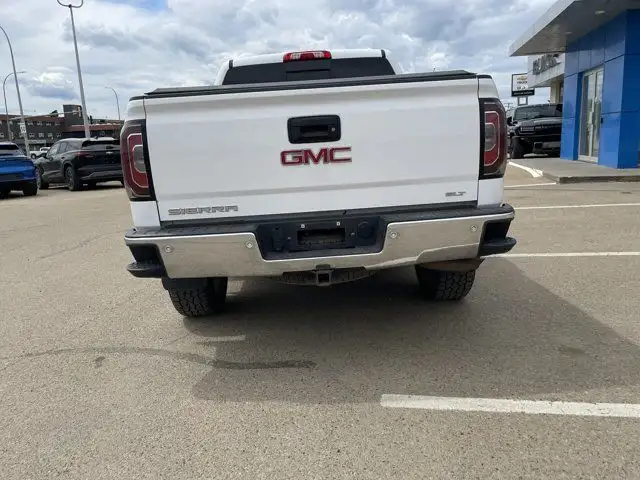2017 GMC Sierra 1500 SLT in Cars & Trucks in Edmonton - Image 10