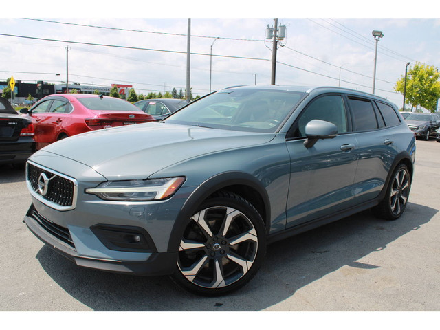 2022 Volvo V60 Cross Country T5 AWD, TOIT PANORAMIQ972UE, NAVIGA in Cars & Trucks in Longueuil / South Shore - Image 2