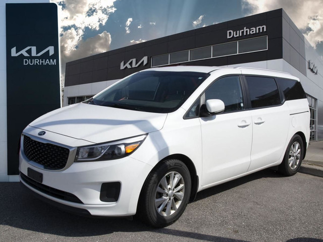 2015 KIA SEDONA LX in Cars & Trucks in Oshawa / Durham Region