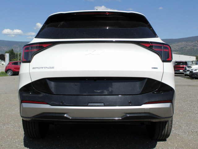 2026 Kia Sportage Hybrid in Cars & Trucks in Penticton - Image 4