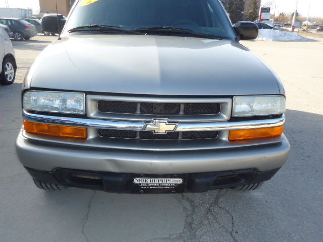 2005 Chevrolet Blazer 2 DOOR LS 4X4 ... 100% RUST FREE !! in Cars & Trucks in Winnipeg - Image 2