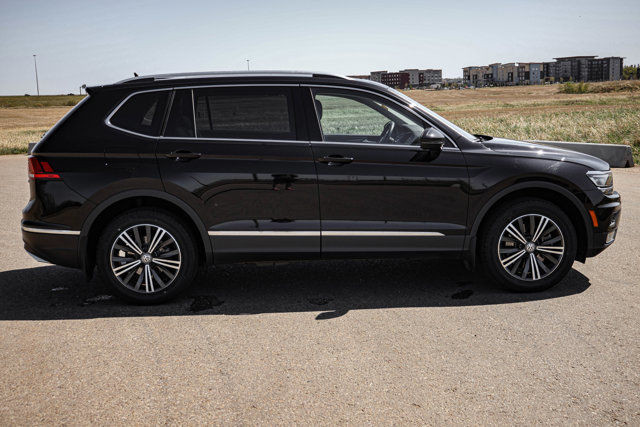 2020 Volkswagen Tiguan HIGHLINE ALL WHEEL DRIVE LEATHER SUNROOF dans Autos et camions  à Comté de Strathcona - Image 4