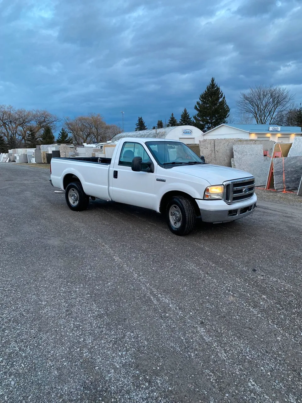 2006 Ford Super Duty F-250 - only 98360kms!!!