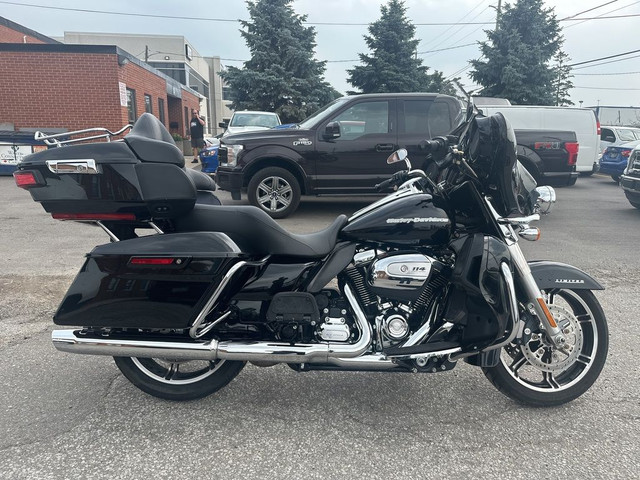  2021 Harley-Davidson Ultra Limited ~ ULTRA LIMITED ~ LOW MILES  in Touring in City of Toronto