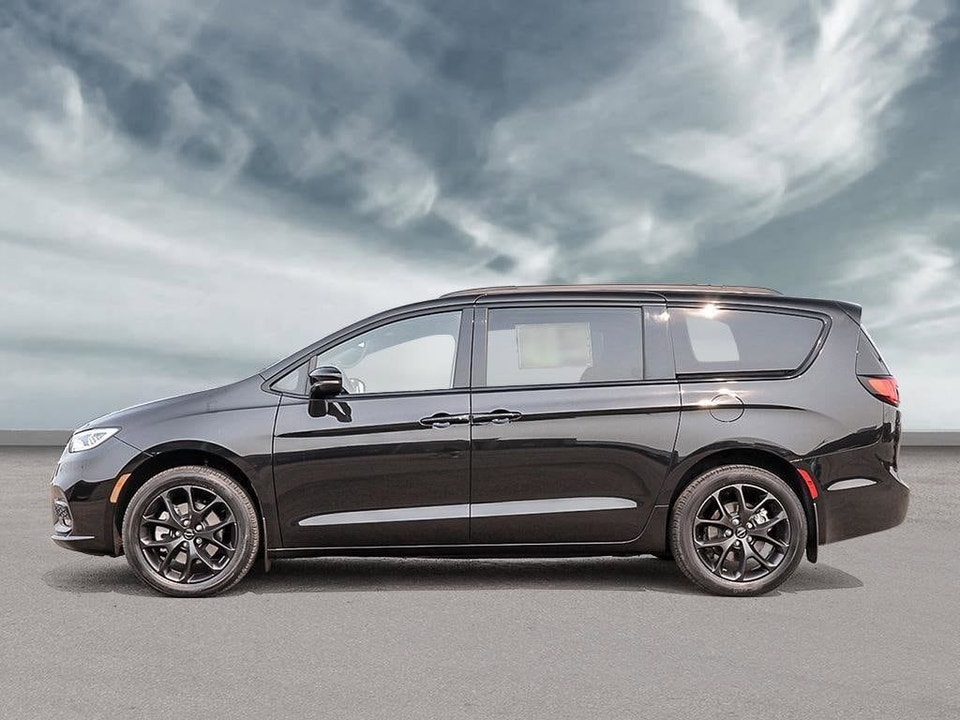 2022 Chrysler Pacifica TOURING All-wheel Drive