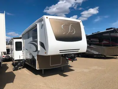 3 Slides, Double Pane Windows, Electric Awning plus Newer Living room furniture! Call Dealership for...