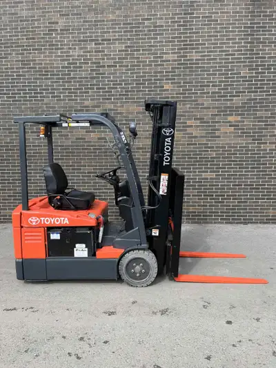 Keywords: Toyota forklift, 3-wheel forklift, electric forklift, 4,000 lbs capacity, 3-stage mast, fo...