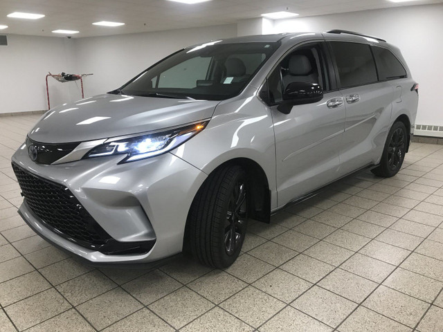 2023 Toyota Sienna Hybrid XSE in Cars & Trucks in Calgary - Image 2
