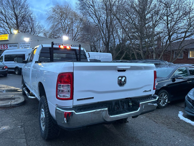 2021 Ram 2500 Big Horn 4x4 Crew Cab 8' Box in Cars & Trucks in City of Toronto - Image 4