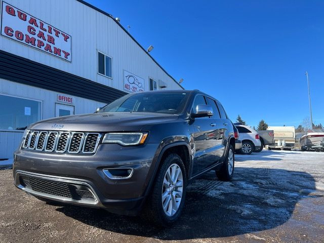 2017 Jeep Grand Cherokee Limited- WARRANTY INC, LEATHER, PANO RO in Cars & Trucks in Red Deer