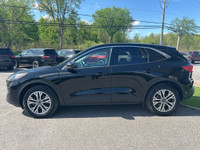 No reported accidents. Equipped with power seat, power liftgate, heated seats, heated steering, remo... (image 3)