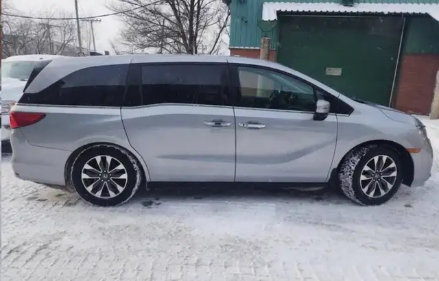 2022 Honda Odyssey EX-L RES, LEATHER, SUNROOF, REAR DVD, LOADED! in Cars & Trucks in Ottawa - Image 4