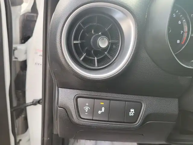 2023 KIA Forte GT-Line dans Autos et camions dans Prince Albert - Image 10