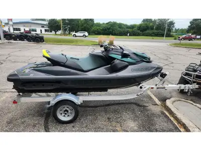2023 Sea-Doo PWC RXP CARBON 300 AUD BE IBR 23 2023 SEADOO RXP X 300 APEX. EXCELLENT CONDITION, AUDIO...