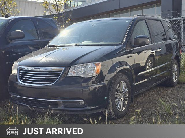 2016 Chrysler Town & Country Touring in Cars & Trucks in Grande Prairie