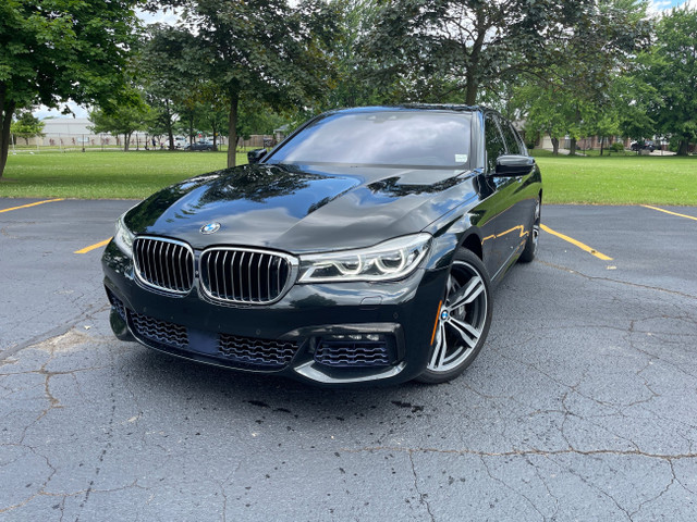 2016 BMW 750 i xDrive in Cars & Trucks in London