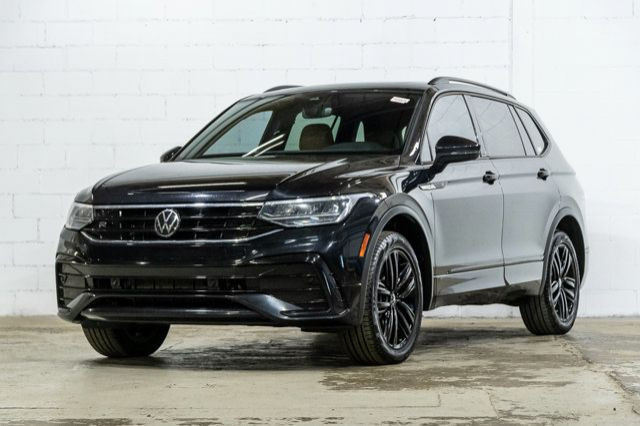 2022 Volkswagen Tiguan Comfortline R-Line Black Edition dans Autos et camions  à Ville de Montréal - Image 3