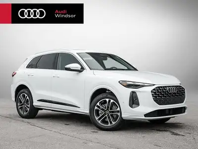 This Audi Q5 delivers a Intercooled Turbo Gas/Electric I-4 2.0 L/121 engine powering this Automatic...