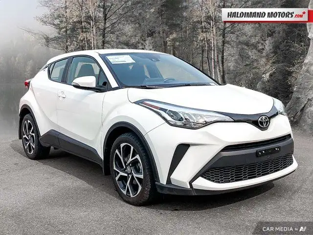2020 Toyota C-HR XLE Premium in Cars & Trucks in Hamilton - Image 8