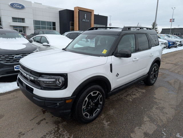 2023 Ford Bronco Sport Outer Banks 1.5L, LEATHER HEATED SEATS... in Cars & Trucks in Calgary