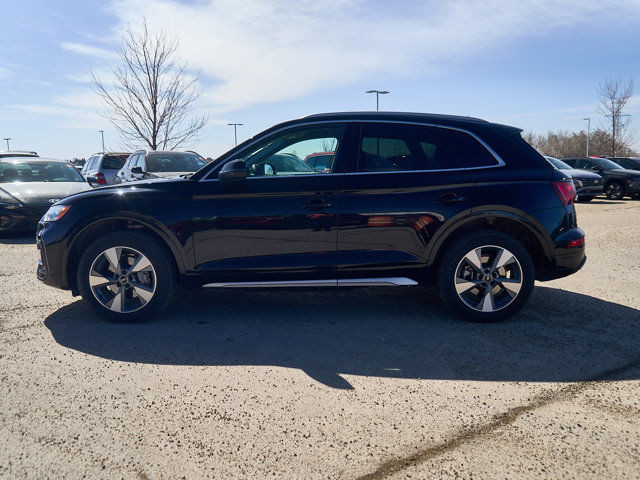 2024 Audi Q5 Komfort | Lane Keep Assist | Backup Cam in Cars & Trucks in Edmonton - Image 2