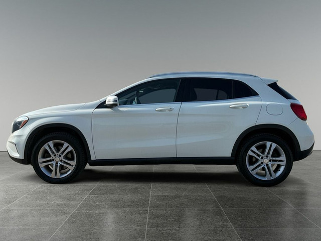 2017 Mercedes-Benz GLA 4MATIC 4dr GLA 250 in Cars & Trucks in Calgary - Image 2