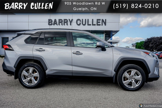 2019 Toyota RAV4 in Cars & Trucks in Guelph - Image 3