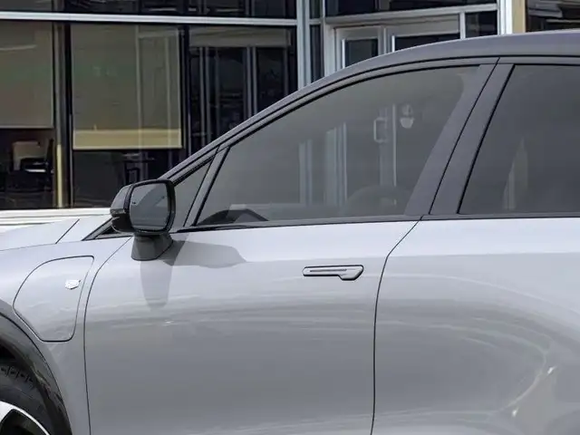 2025 Cadillac OPTIQ Sport in Cars & Trucks in Oakville / Halton Region - Image 16