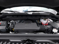 Odometer is 8573 kilometers below market average! Sie 2024 GMC Sierra 1500 SLT 4WD 10-Speed Automati... (image 7)