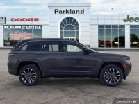This Jeep Grand Cherokee delivers a Regular Unleaded V-6 3.6 L/220 engine powering this Automatic tr... (image 5)