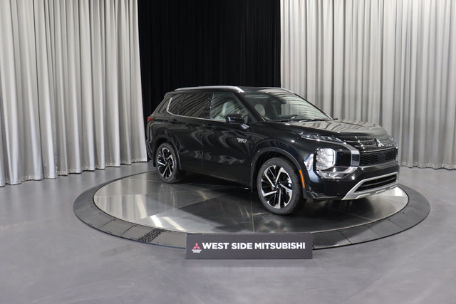 2025 Mitsubishi Outlander PHEV GT in Cars & Trucks in Edmonton