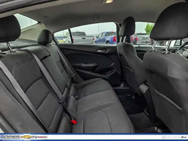 2017 Chevrolet Cruze in Cars & Trucks in Calgary - Image 20