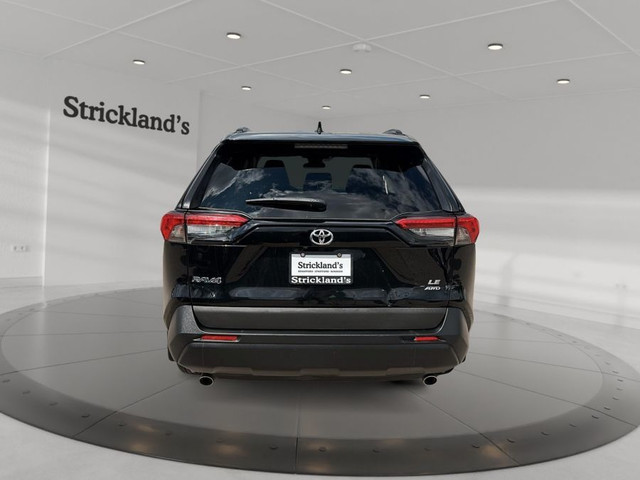 2020 TOYOTA RAV4 LE AWD in Cars & Trucks in Stratford - Image 4