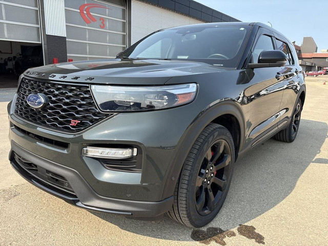 2022 Ford Explorer ST in Cars & Trucks in Edmonton - Image 2