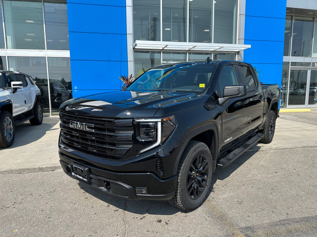 2025 GMC Sierra 1500 Elevation in Cars & Trucks in Markham / York Region