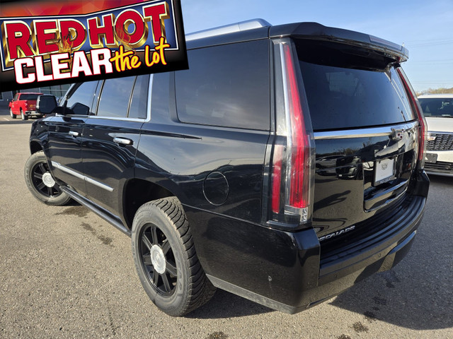 2019 Cadillac Escalade Premium Luxury ADAPTIVE CRUISE CONTROL... in Cars & Trucks in London - Image 4
