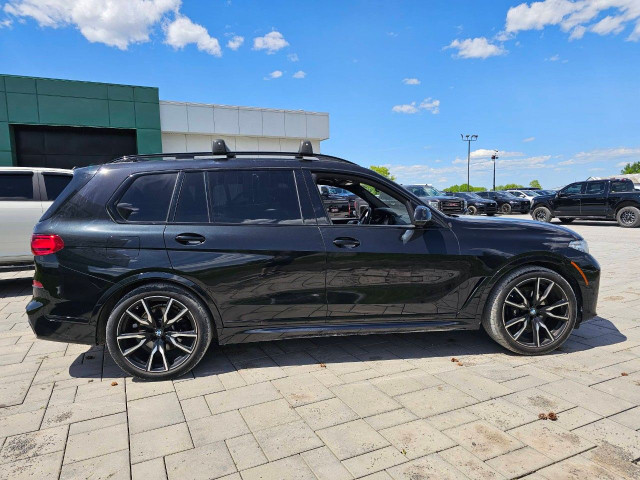 2022 BMW X7 in Cars & Trucks in Ottawa - Image 4