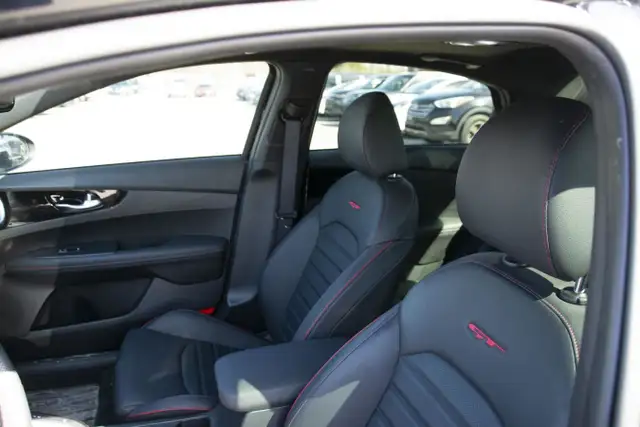 2024 KIA FORTE GT in Cars & Trucks in Oshawa / Durham Region - Image 18