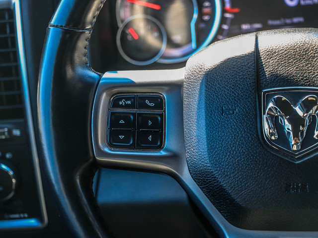 2021 RAM 1500 Classic SLT Warlock | GPS | Park Senses | Back-... in Cars & Trucks in London - Image 4