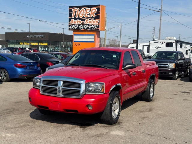 2005 Dodge Dakota AS IS, SLT, RUNS GOOD, V8 MAGNUM, NO ACCIDENT in Cars & Trucks in London