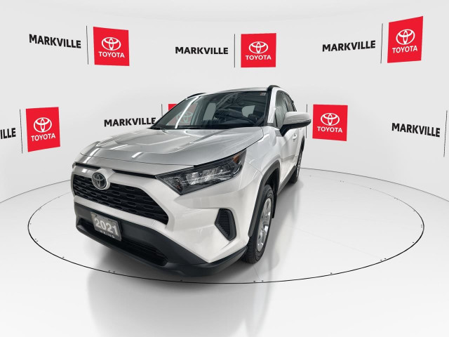 2021 Toyota RAV4 LE CARPLAY & ANDROID AUTO | HEATED SEATS | B... in Cars & Trucks in Markham / York Region - Image 4