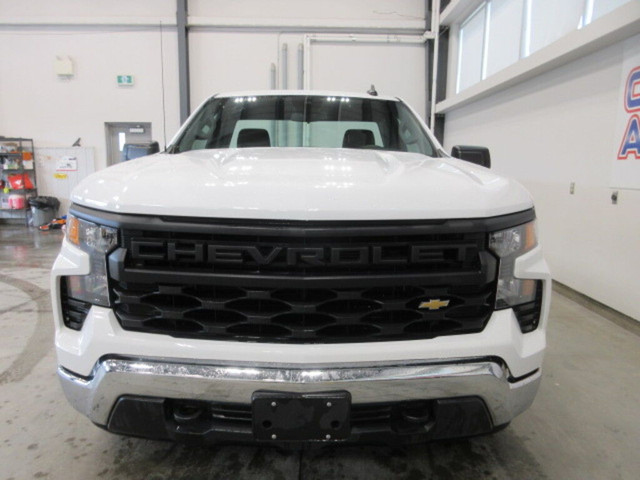 2024 Chevrolet Silverado 1500 2WD 5.3L LONGBOX REG CAB, A/C, APP in Cars & Trucks in Ottawa - Image 3