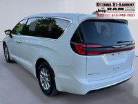 WE CAN GET YOU APPROVED ON THIS 2024 CHRYSLER PACIFICA TOURING TODAY FEATURED OPTIONS -Cold weather... (image 3)