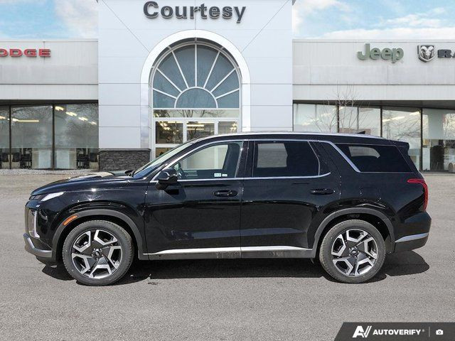 2024 Hyundai Palisade Preferred | Sunroof | Heated Seats in Cars & Trucks in Calgary - Image 2