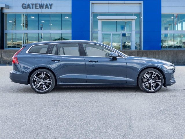 2019 Volvo V60 T6 Inscription SUPER RARE ESTATE with Alloy Wi... in Cars & Trucks in Mississauga / Peel Region - Image 3