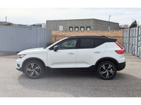 2021 Volvo XC40 R-Design One Owner | No Accidents | One Owner | No Accidents | Carplay | Panoramic S... (image 4)